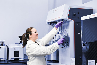 薪水： Anton Paar Canada Inc. 4